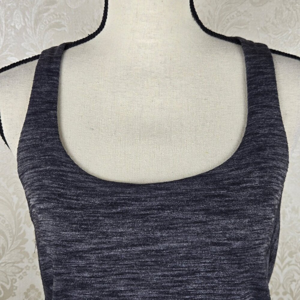 Lululemon Size 6 Gray Tank with Dotted Strappy Sports Bra Built In Drape Back - Picture 2 of 12